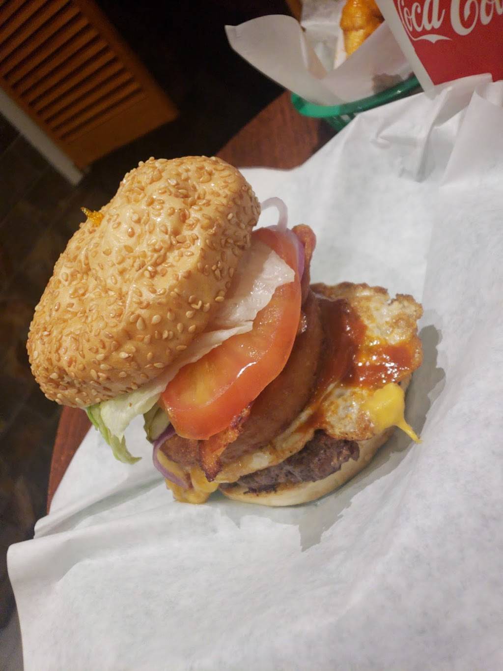 Buffalo Burger | restaurant | 5317 Geary Blvd, San Francisco, CA 94121, USA | 4156681267 OR +1 415-668-1267