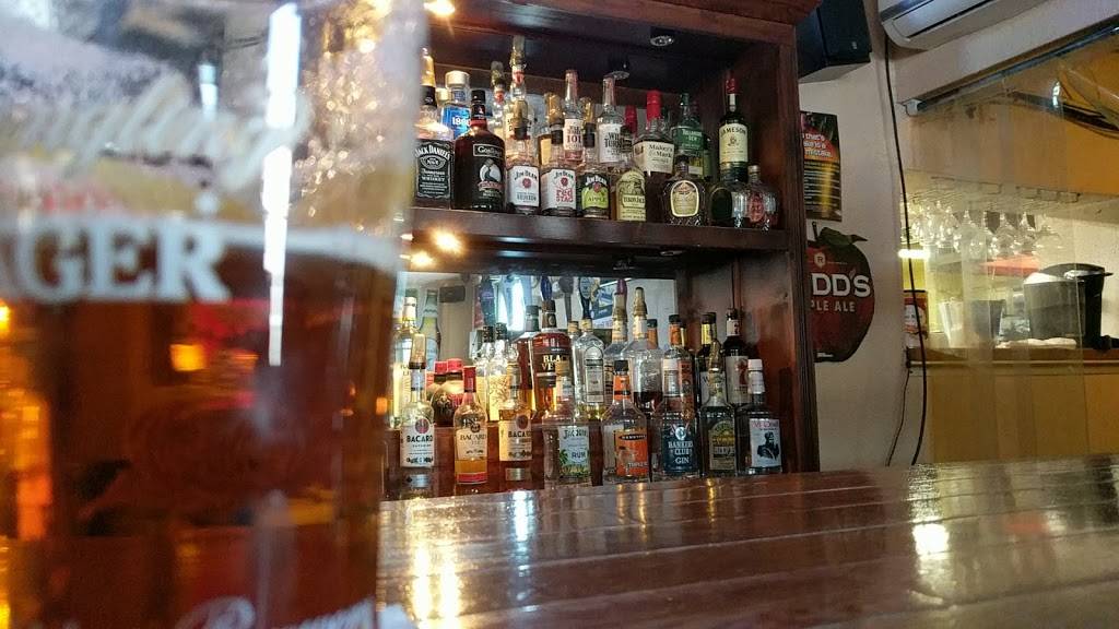 Maudies Sixers | restaurant | 8033 PA-286, Indiana, PA 15701, USA | 7244794150 OR +1 724-479-4150