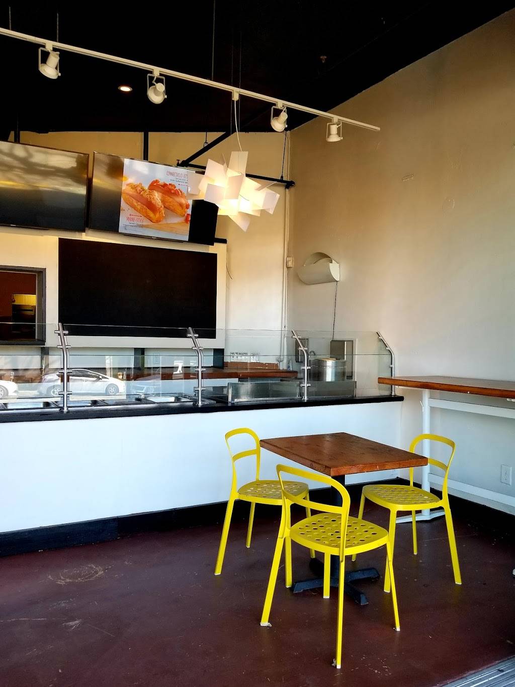 BETWEEN THE BUN | restaurant | 4920 Telegraph Ave, Oakland, CA 94609, USA | 5102142024 OR +1 510-214-2024