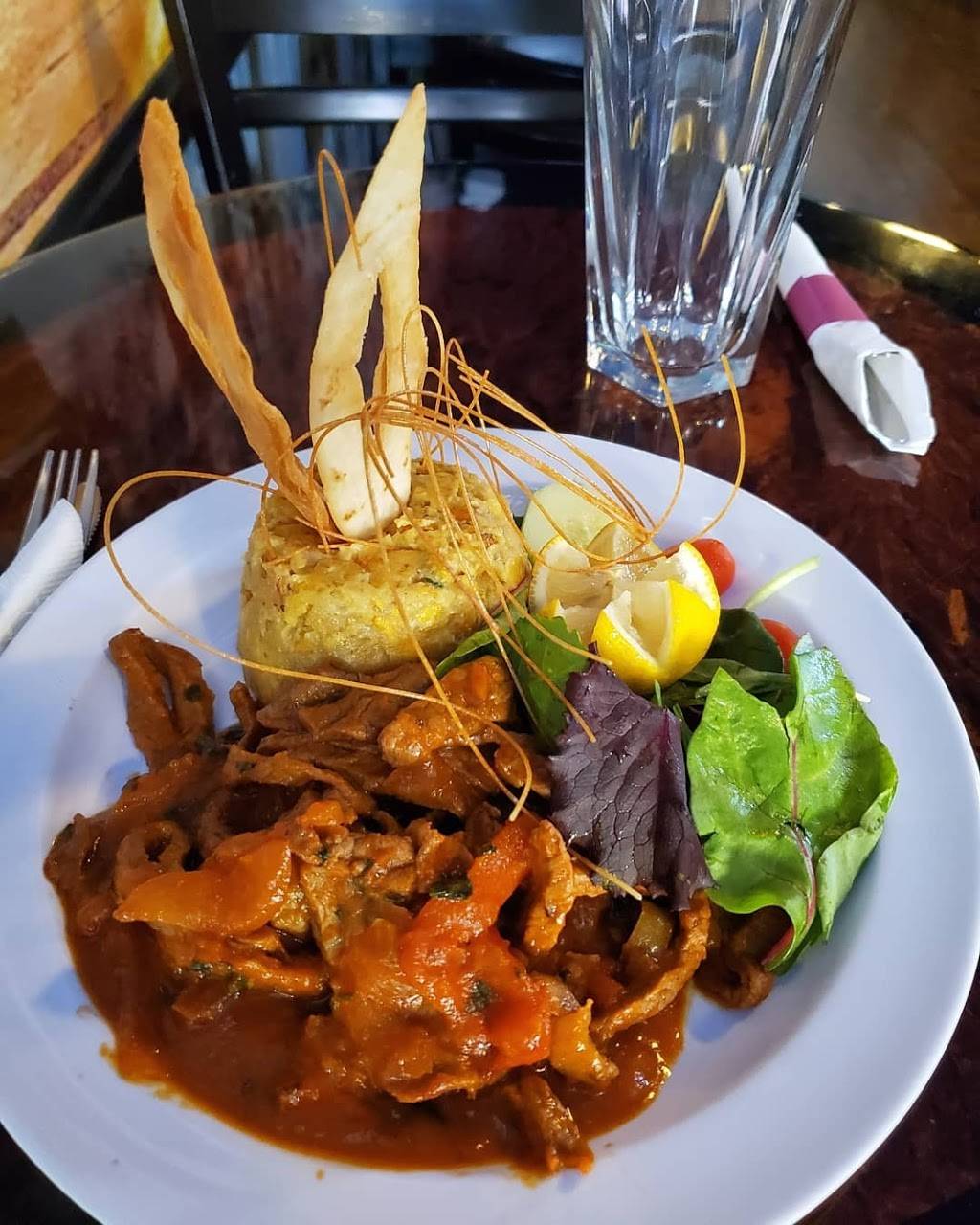 FRI ITZ | restaurant | 1694 Park Ave, New York, NY 10035, USA | 6465902772 OR +1 646-590-2772