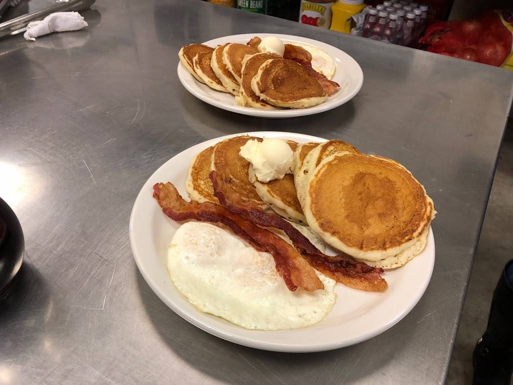 Crem Grill | restaurant | 13008 Farm to Market Rd 529, Houston, TX 77041, USA | 8327818442 OR +1 832-781-8442