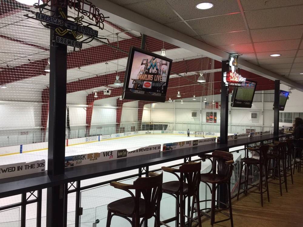 Panthers Point Bar & Grill | restaurant | 3299 Sportsplex Dr, Coral Springs, FL 33065, USA | 9548358522 OR +1 954-835-8522