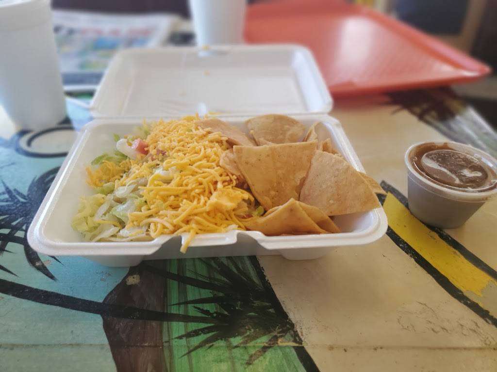 Famous Taco | restaurant | 1500 W Lake Lansing Rd, East Lansing, MI 48823, USA | 5173242800 OR +1 517-324-2800