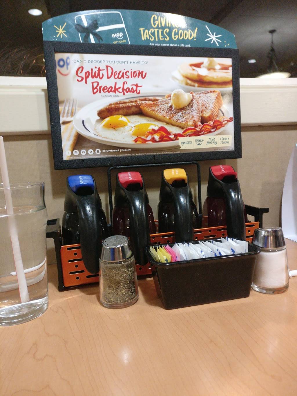 IHOP | restaurant | 2508 N Central Ave, Phoenix, AZ 85004, USA | 6022537971 OR +1 602-253-7971