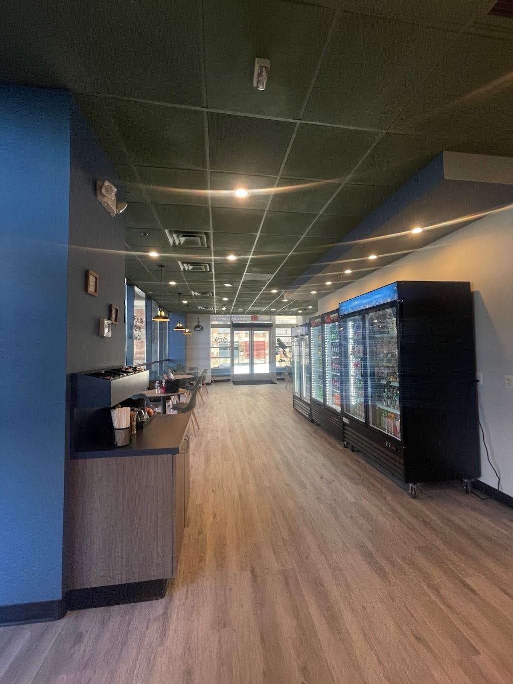 Crystal Bowl | restaurant | 2800 Crystal Dr, Arlington, VA 22202, USA | 7038433674 OR +1 703-843-3674