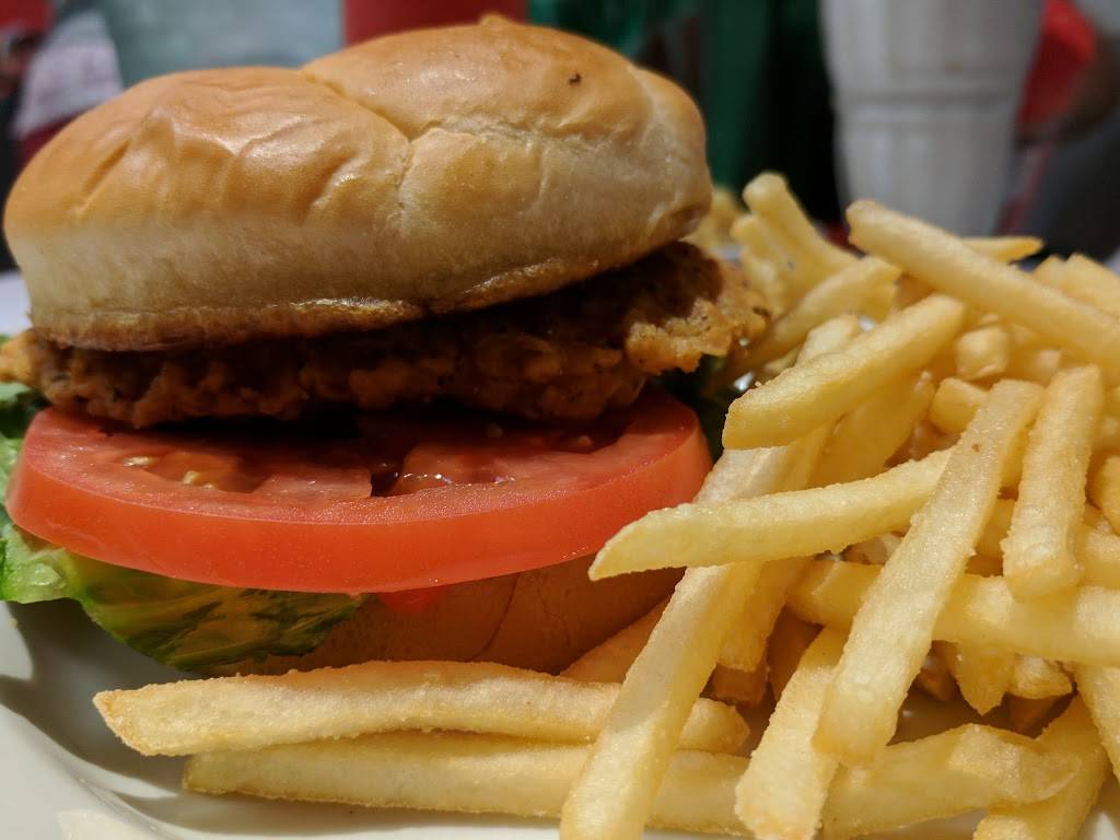 Steak n Shake | restaurant | 3488 Alpine Ave NW, Grand Rapids, MI 49544, USA | 6167857082 OR +1 616-785-7082