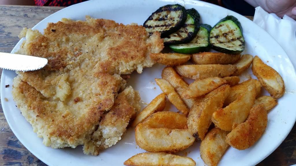 Trudys Texas Star | restaurant | 409 W 30th St, Austin, TX 78705, USA | 5124772935 OR +1 512-477-2935