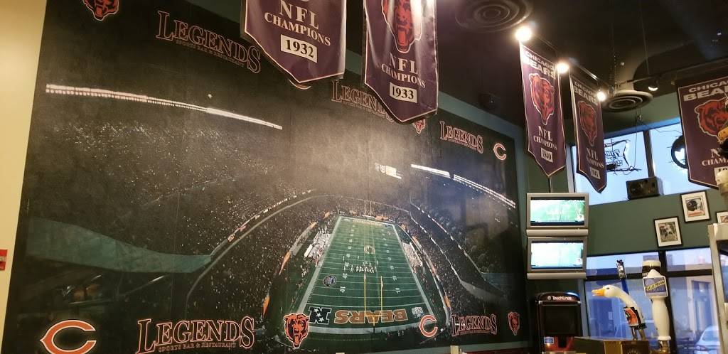 Legends Sports Bar & Grill | restaurant | 4200 River Rd, Schiller Park, IL 60176, USA | 8472339000 OR +1 847-233-9000