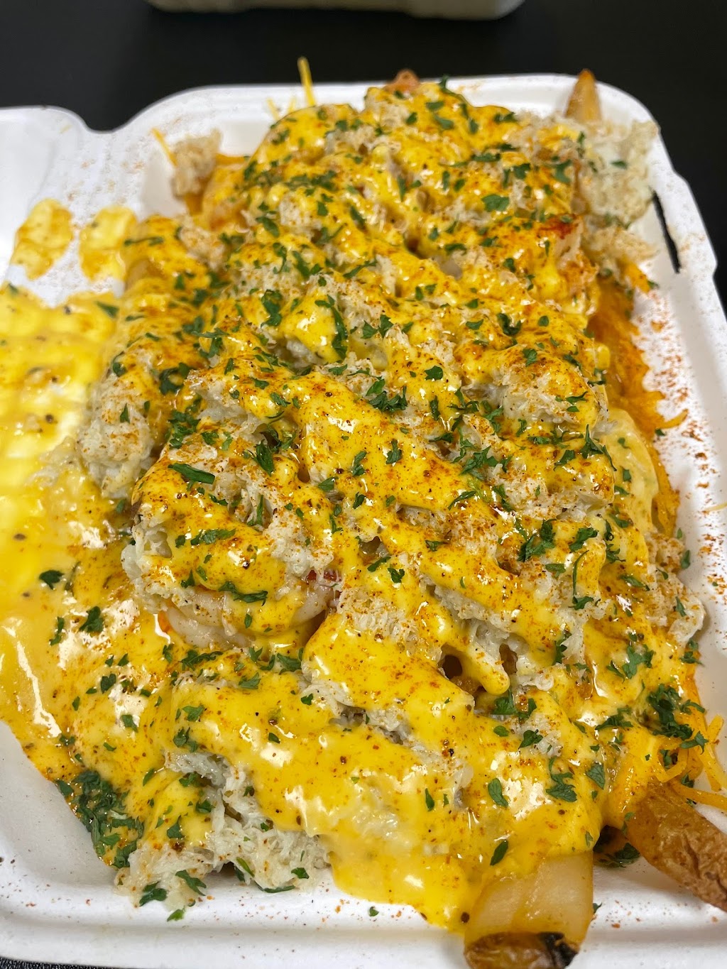 Mr. Fries Man | restaurant | 8147 Baltimore Ave, College Park, MD 20740, USA | 2402979141 OR +1 240-297-9141