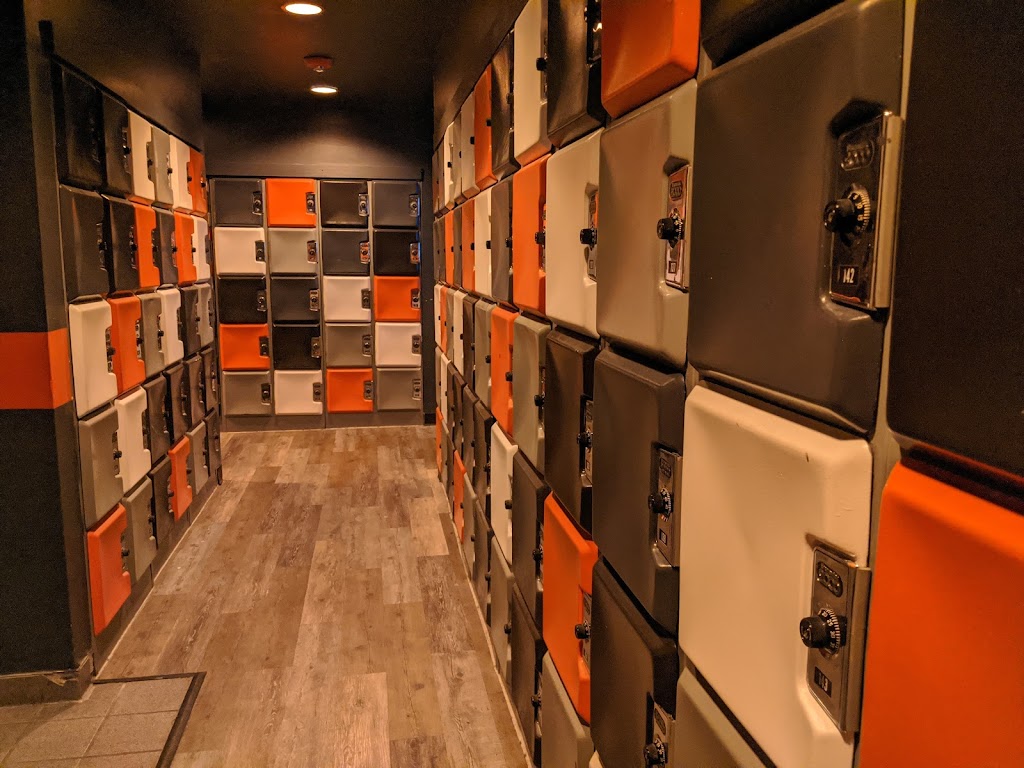 Bowlero Lynnwood | restaurant | 1222 164th St SW, Lynnwood, WA 98087, USA | 4257434422 OR +1 425-743-4422