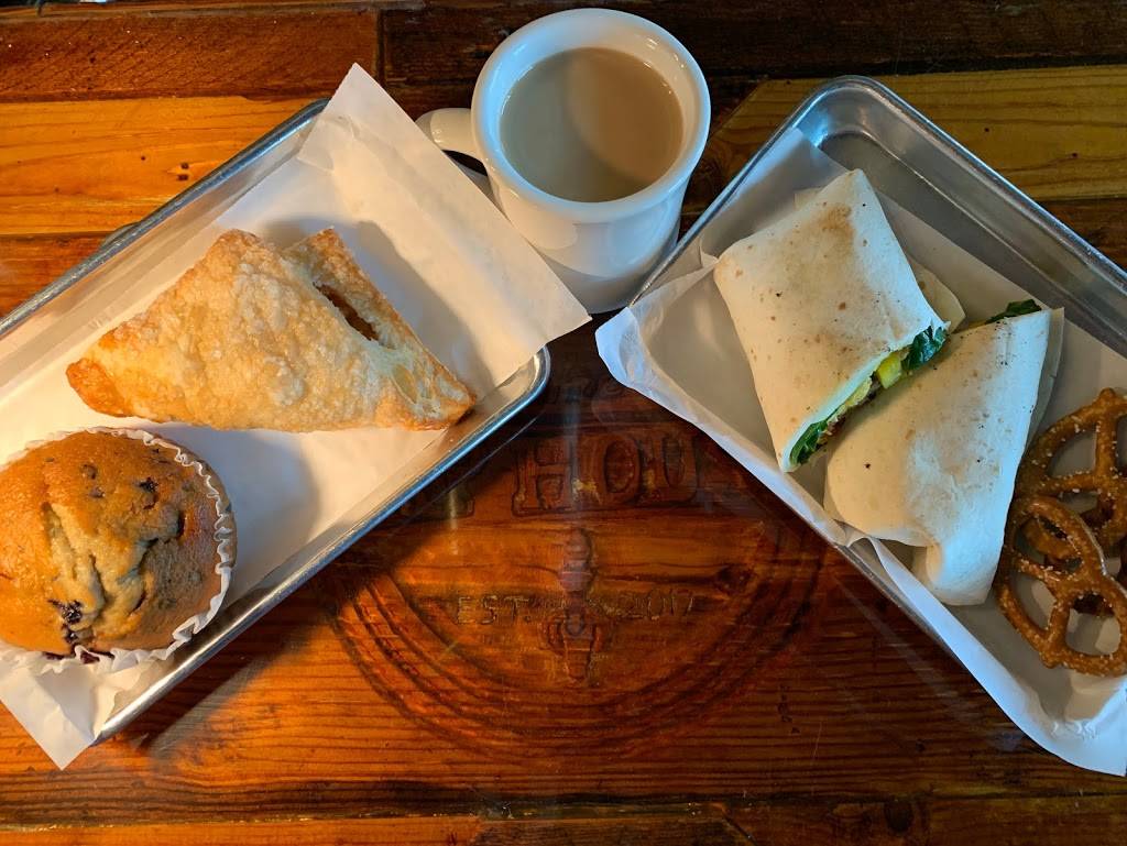 The Tap House | restaurant | 3800 St Elmo Ave #114, Chattanooga, TN 37409, USA | 4236828234 OR +1 423-682-8234