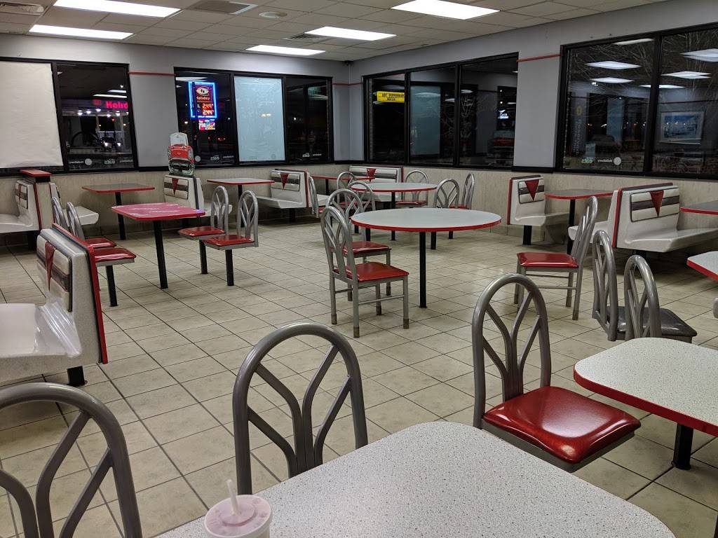 McDonalds | cafe | 2213 University Ave W, St Paul, MN 55114, USA | 6516448333 OR +1 651-644-8333