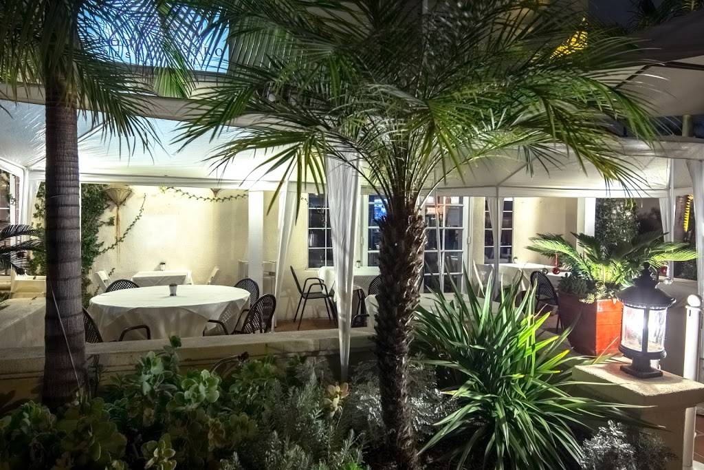 Crown City Inn | restaurant | 1827, 520 Orange Ave, Coronado, CA 92118, USA | 6194734867 OR +1 619-473-4867