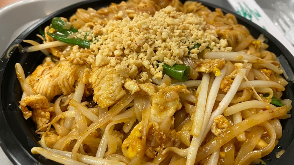 Viet-Thai | restaurant | 8451 Davis Lake Pkwy, Charlotte, NC 28269, USA | 7048177108 OR +1 704-817-7108