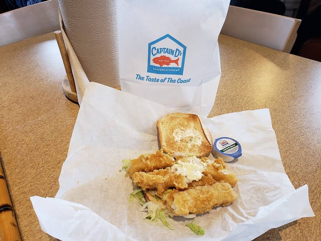 Captain Ds | restaurant | 11308 US-431, Guntersville, AL 35976, USA | 2568913660 OR +1 256-891-3660