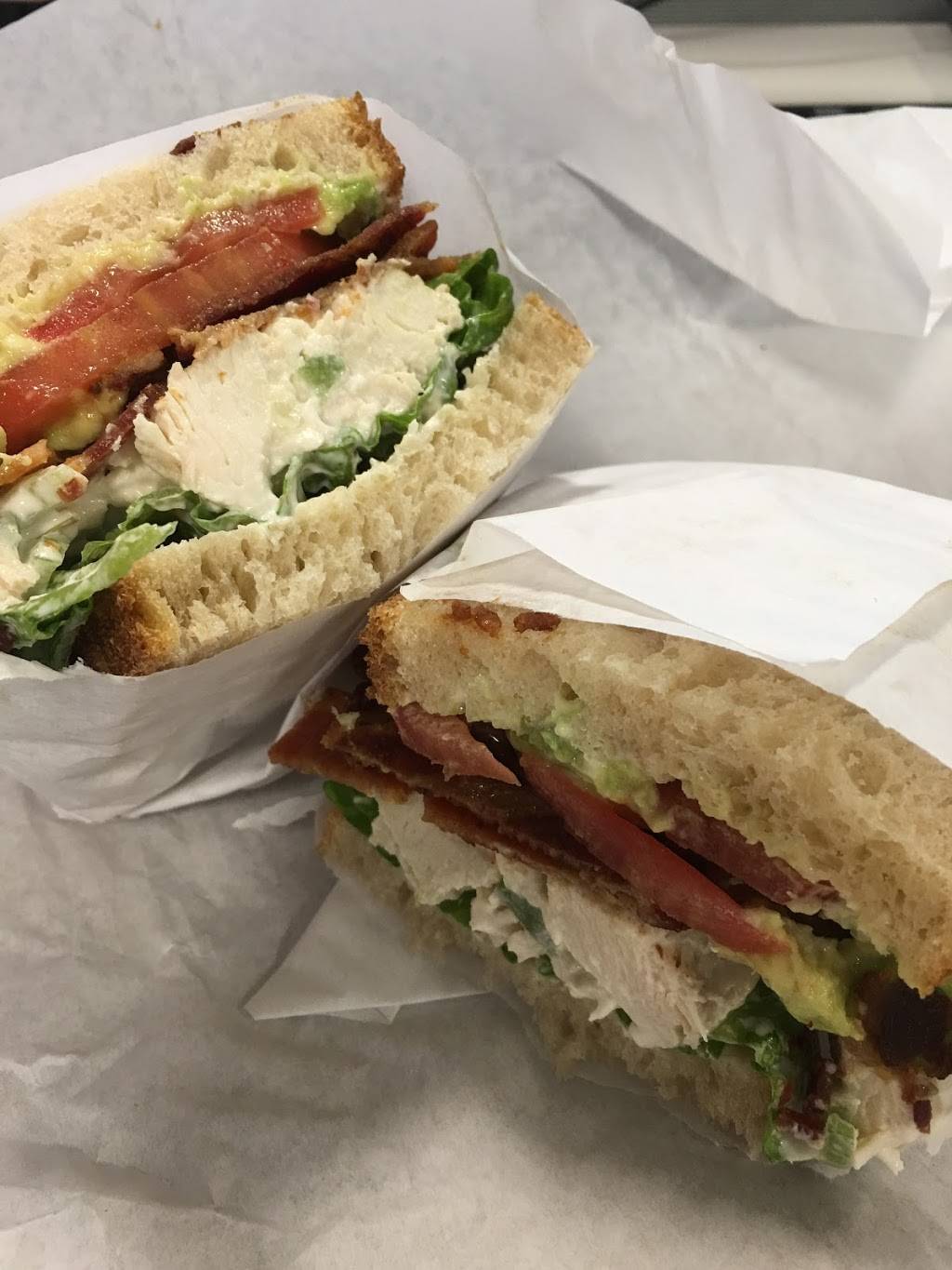 Le Petit Cafe | cafe | 1 Maritime Plz # Grnd, San Francisco, CA 94111, USA | 4159518514 OR +1 415-951-8514