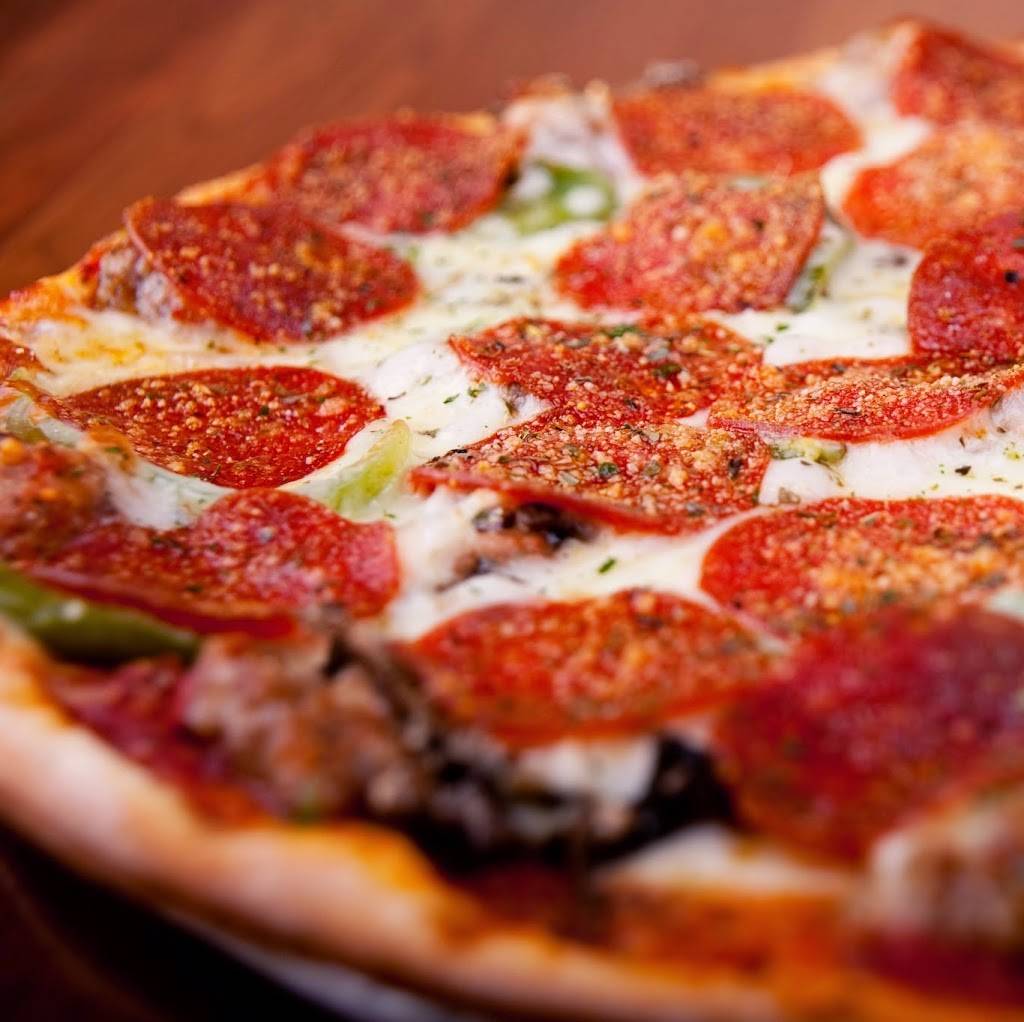 Coopers Pizza | restaurant | 117 S Hough St, Barrington, IL 60010, USA | 8478421100 OR +1 847-842-1100