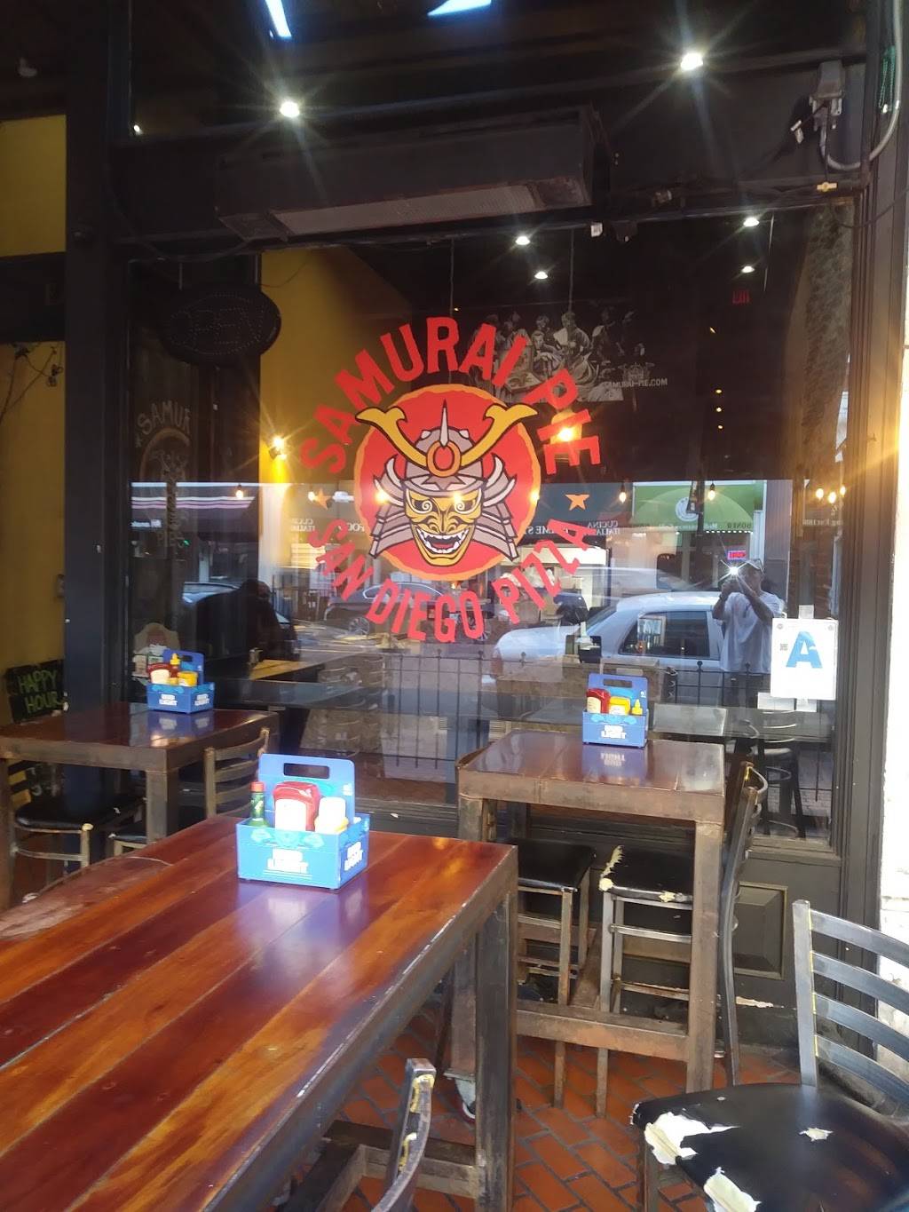samurai pie | restaurant | 820 Fifth Ave, San Diego, CA 92101, USA | 6193088459 OR +1 619-308-8459