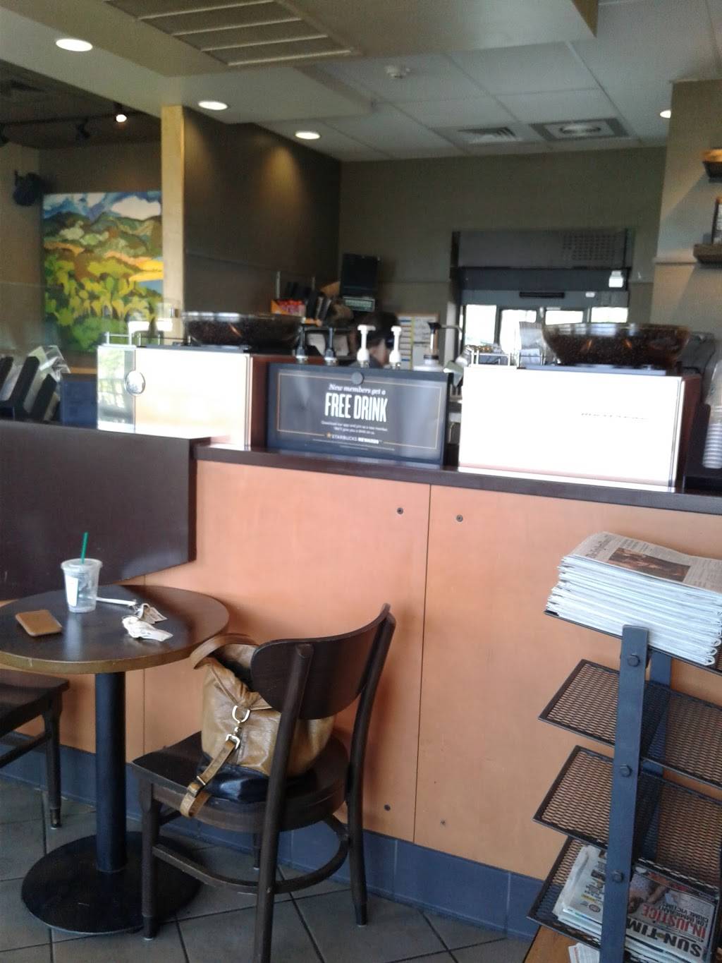 Starbucks | cafe | 950 Sheridan Rd, Highwood, IL 60040, USA | 8476810344 OR +1 847-681-0344