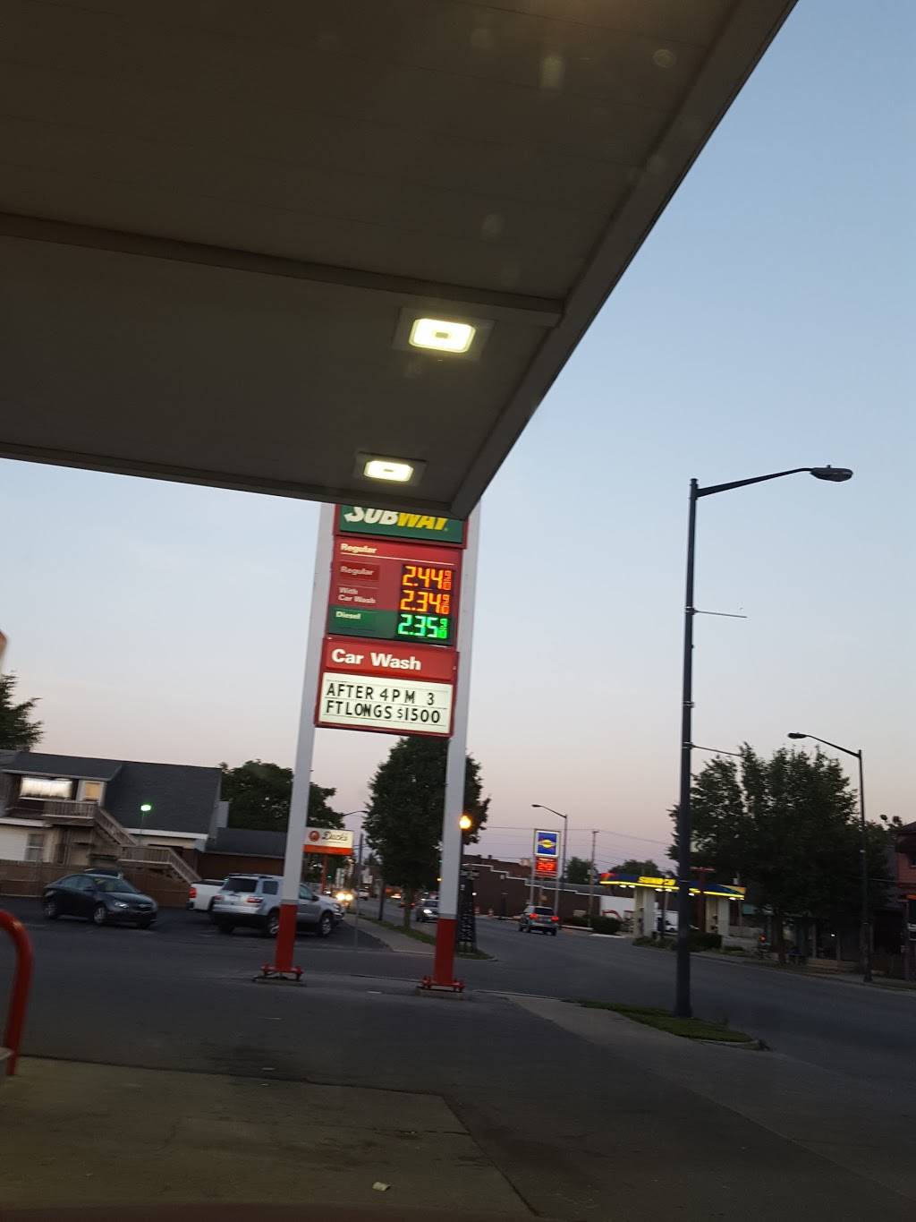 Subway | restaurant | 128 W Main St, Gas City, IN 46933, USA | 7656746197 OR +1 765-674-6197