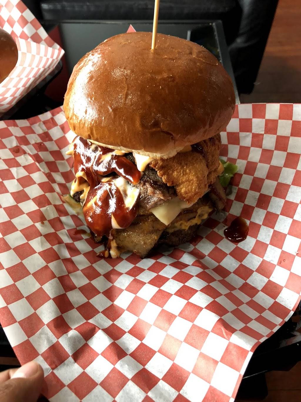 The Burger Life | night club | 1570 Ogden Ave #101, Naperville, IL 60540, USA | 6304709727 OR +1 630-470-9727