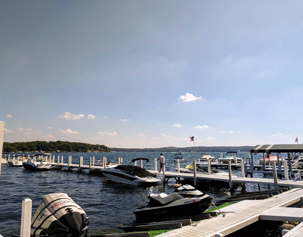 Gage Marine | restaurant | 1 Liechty Dr, Williams Bay, WI 53191, USA | 2622455501 OR +1 262-245-5501