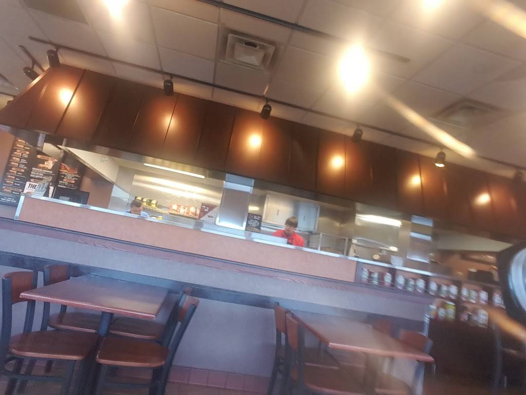 Penn Station East Coast Subs | meal takeaway | 1605 Chillicothe St, Portsmouth, OH 45662, USA | 7403538300 OR +1 740-353-8300