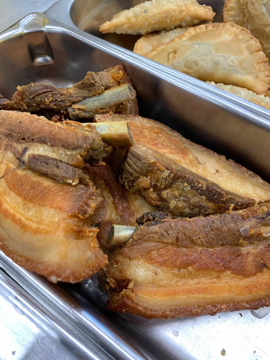 La Parada Dominican Kitchen | restaurant | 3094 Washington St, Boston, MA 02119, USA | 6179427599 OR +1 617-942-7599