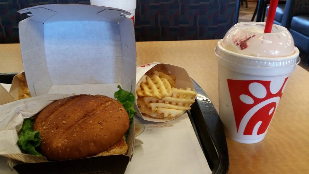 Chick-fil-A | restaurant | 1980 Union Ave, Memphis, TN 38104, USA | 9012720511 OR +1 901-272-0511