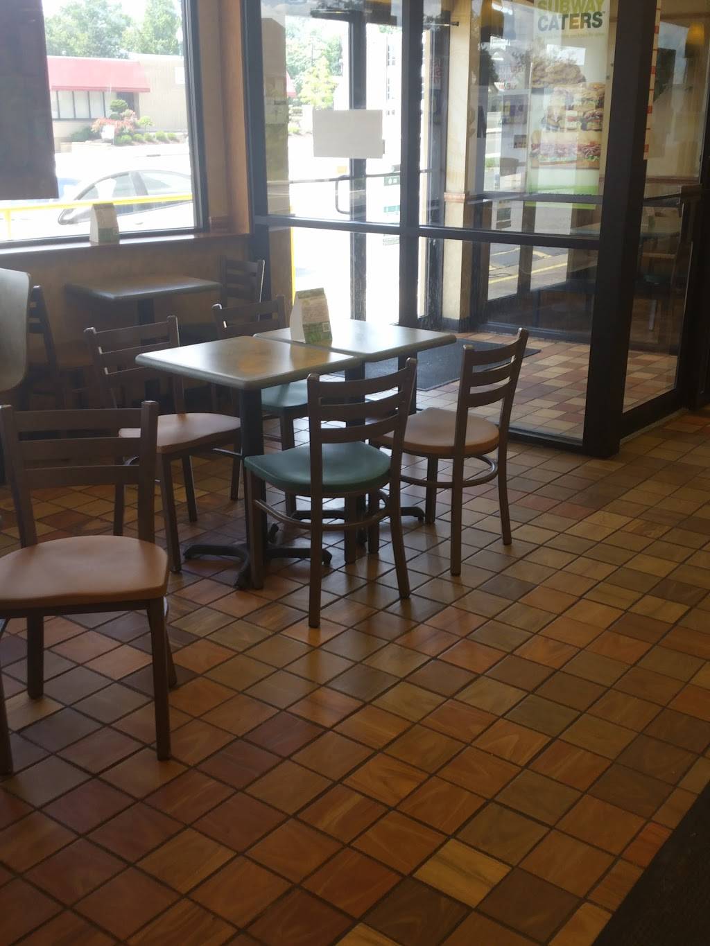 Subway | restaurant | 1314 Market Ave N, Canton, OH 44714, USA | 3304554110 OR +1 330-455-4110