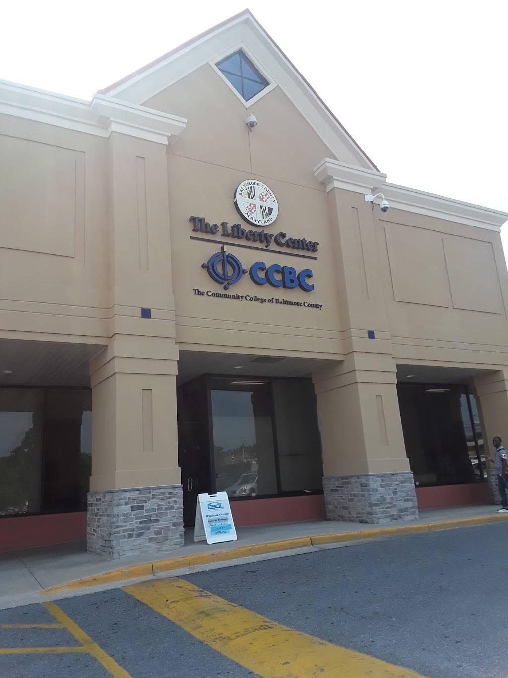 Colins Seafood & Grill | restaurant | 3653 Offutt Rd, Randallstown, MD 21133, USA | 4432727818 OR +1 443-272-7818