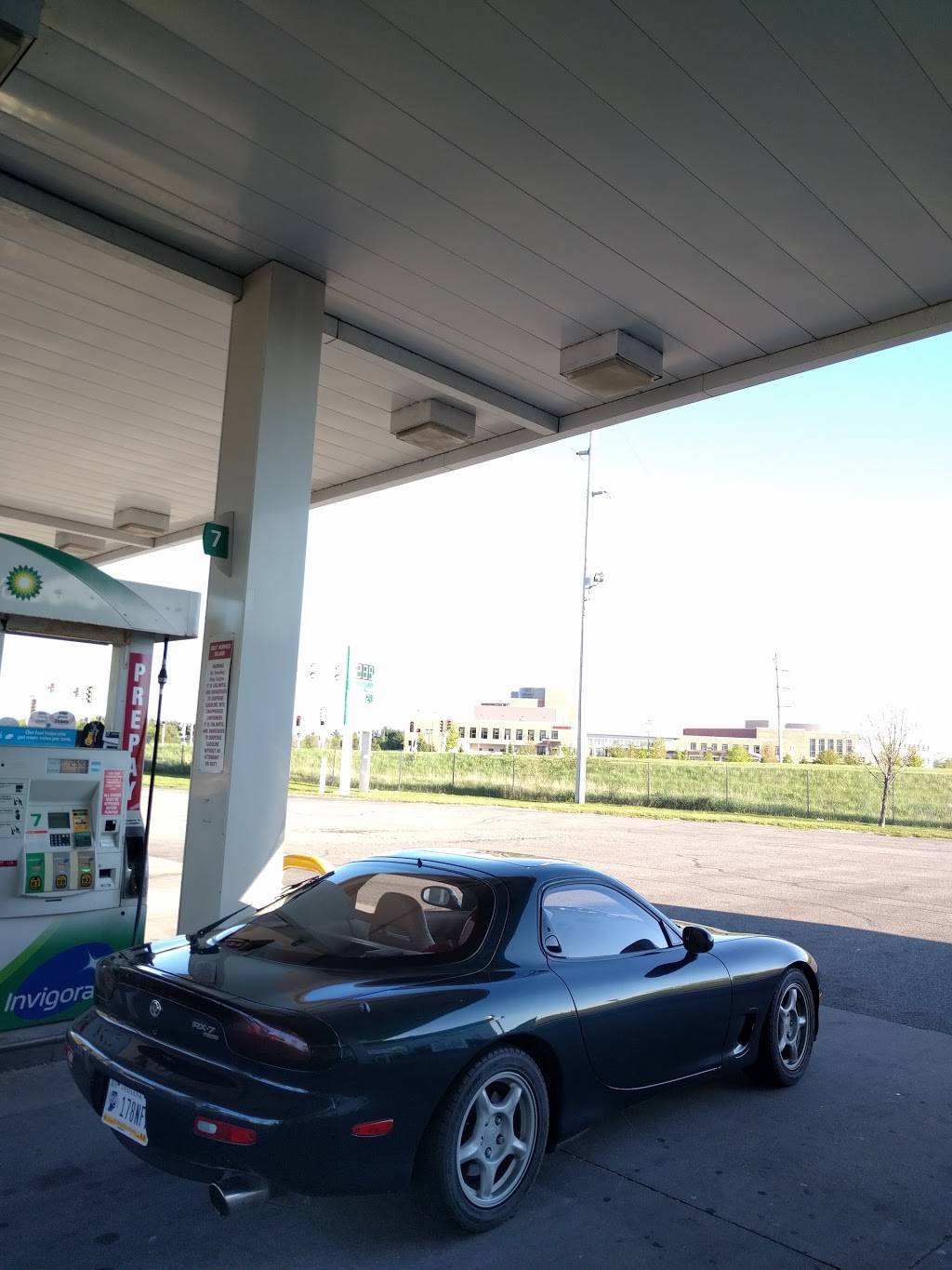 BP | restaurant | 650 Midland Rd, Janesville, WI 53546, USA | 6087583540 OR +1 608-758-3540