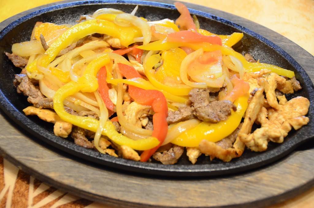 Los Agaves Mexican Grill | restaurant | 2208 N Dodge St, Iowa City, IA 52245, USA | 3195192765 OR +1 319-519-2765