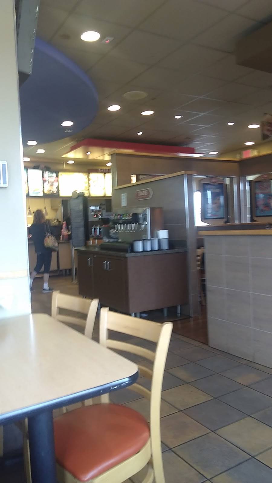 Dairy Queen Grill & Chill | restaurant | 701 WI-136, Baraboo, WI 53913, USA | 6083566313 OR +1 608-356-6313