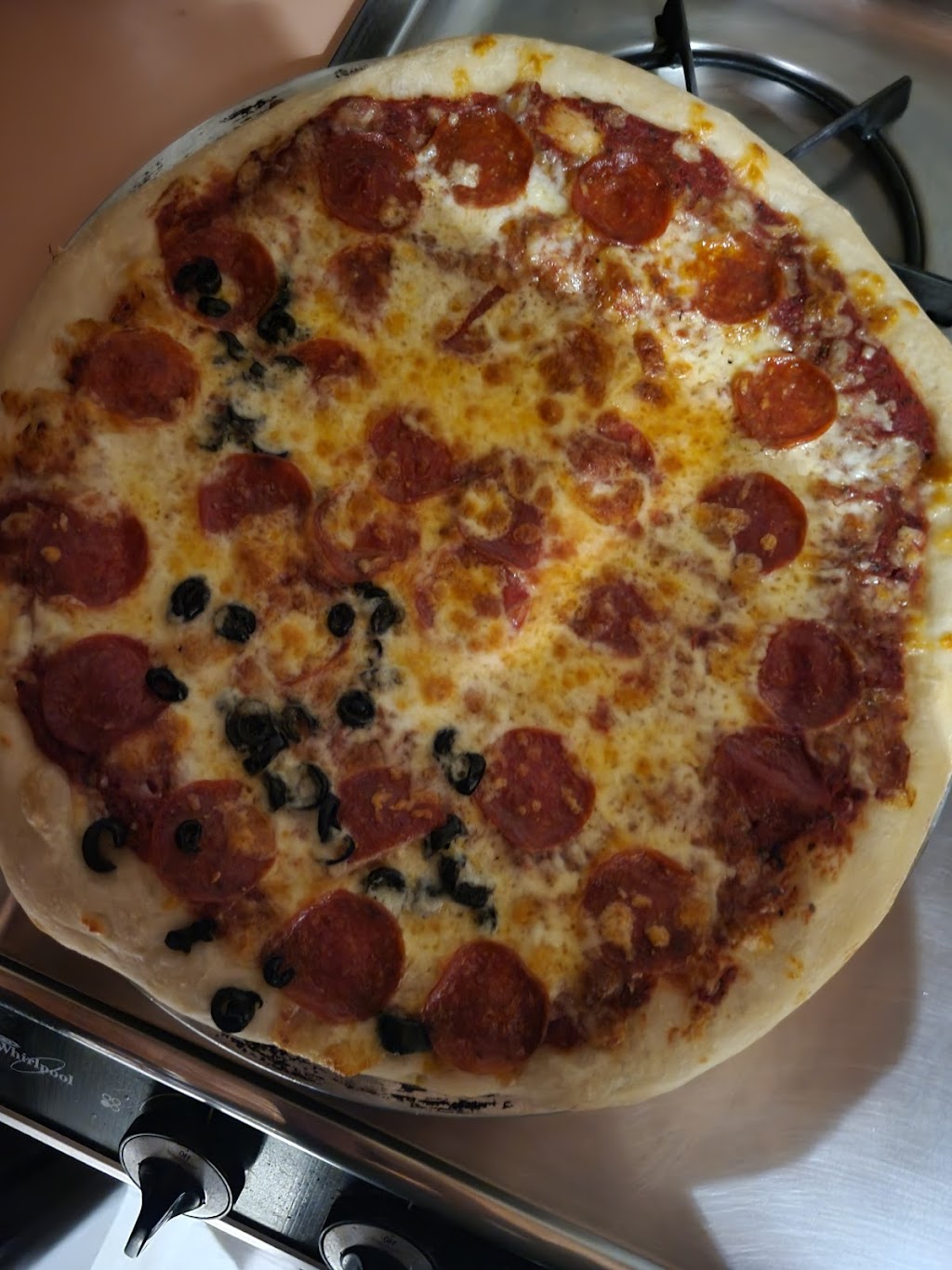 Rigios 36th street pizza | restaurant | 2415 36th St SW, Wyoming, MI 49519, United States | 6162792161 OR +1 616-279-2161