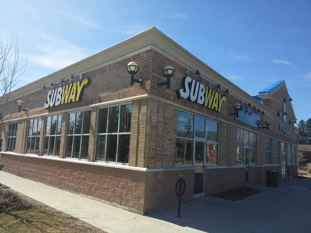 Subway | restaurant | 2115 King Rd #1, King City, ON L7B 1K2, Canada | 9058333030 OR +1 905-833-3030