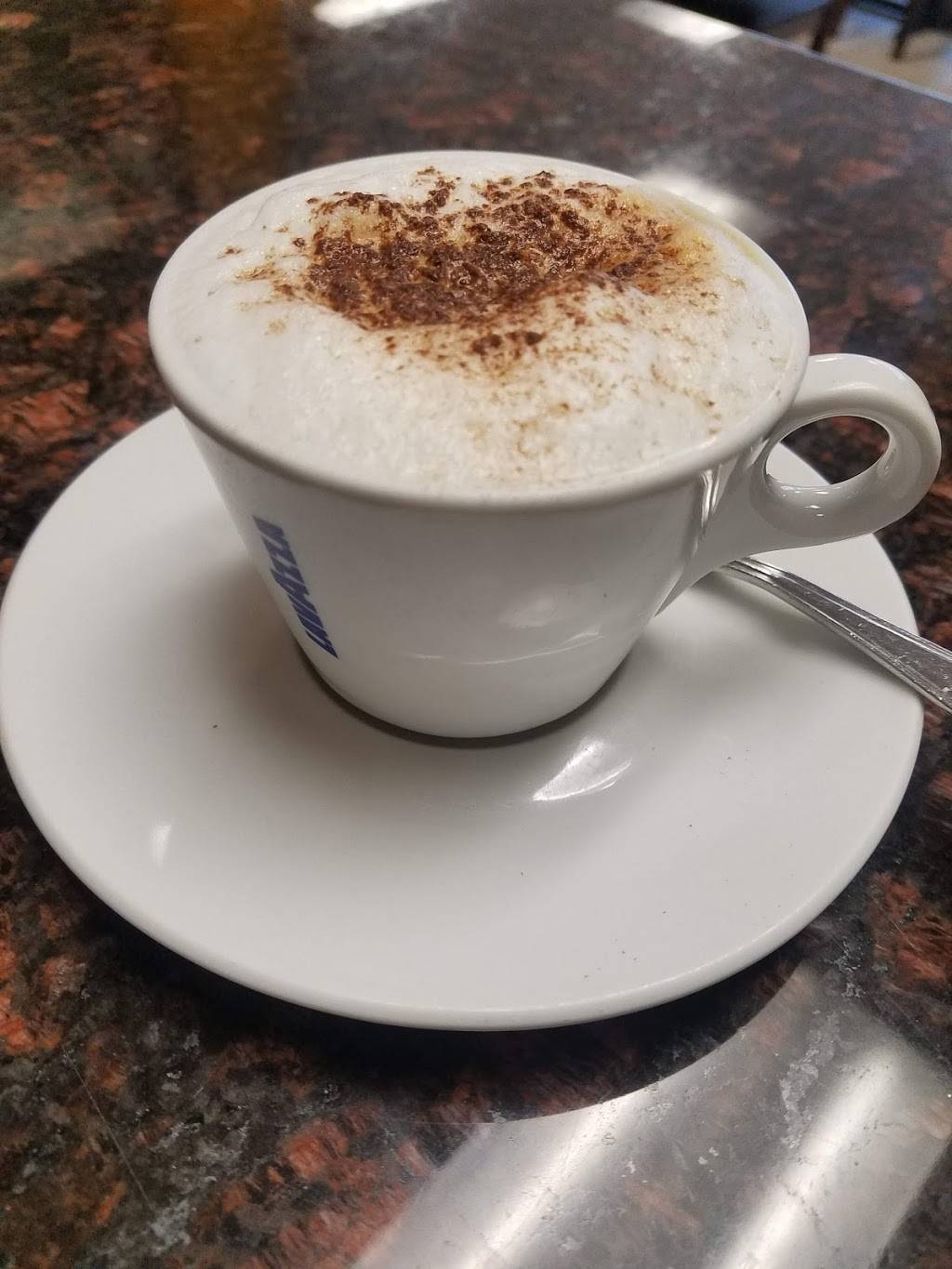 Caffe Paolina | restaurant | 646 Humphrey St, Swampscott, MA 01907, USA | 7815936455 OR +1 781-593-6455