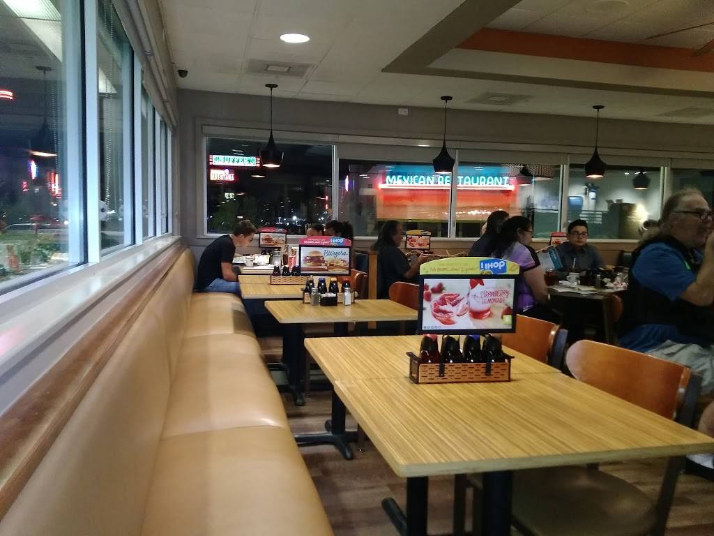 IHOP | bakery | 7006 Wesley St, Greenville, TX 75402, USA | 9034541135 OR +1 903-454-1135