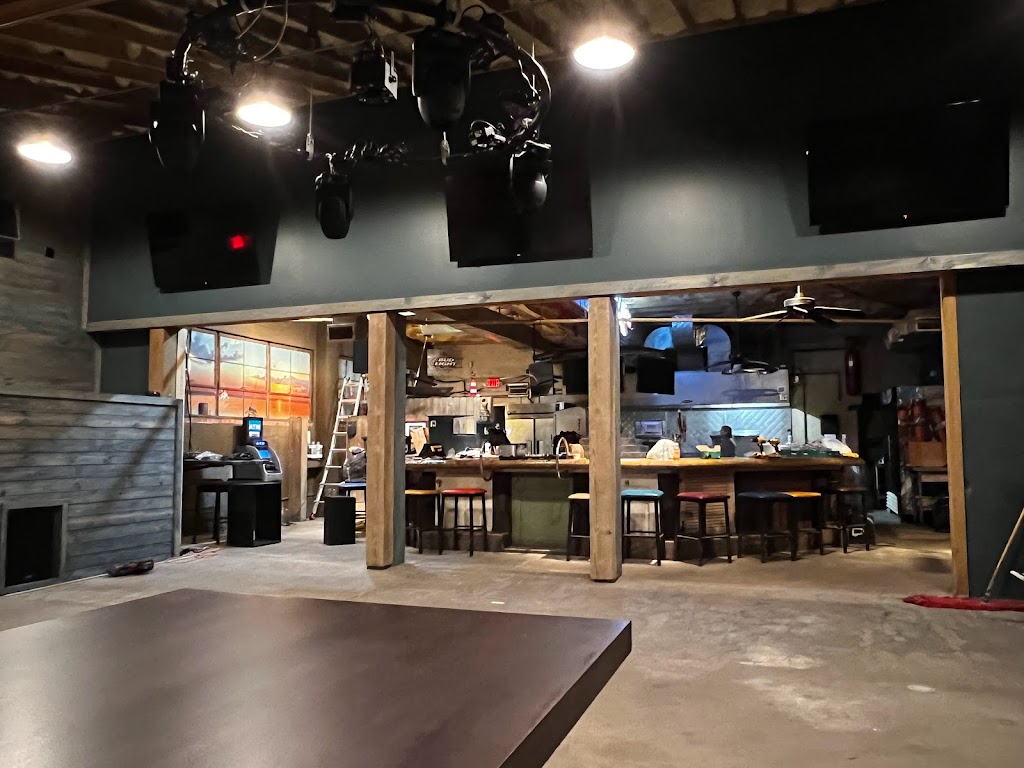 The Cajuns Wharf Grill & Bar | restaurant | 3500 Ryan St, Lake Charles, LA 70605, USA | 3375082873 OR +1 337-508-2873