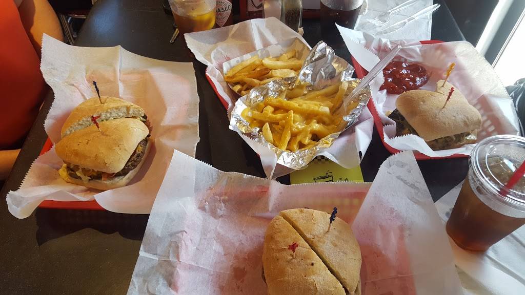 Daiquiris & Company | cafe | 6301 Elysian Fields Ave, New Orleans, LA 70122, USA | 5042869514 OR +1 504-286-9514