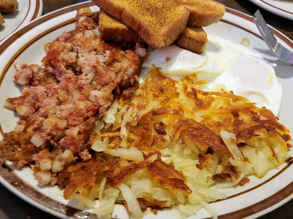 Alis Pantry Family Restaurant | restaurant | 104 N Mccoy St, Granville, IL 61326, USA | 8153396575 OR +1 815-339-6575