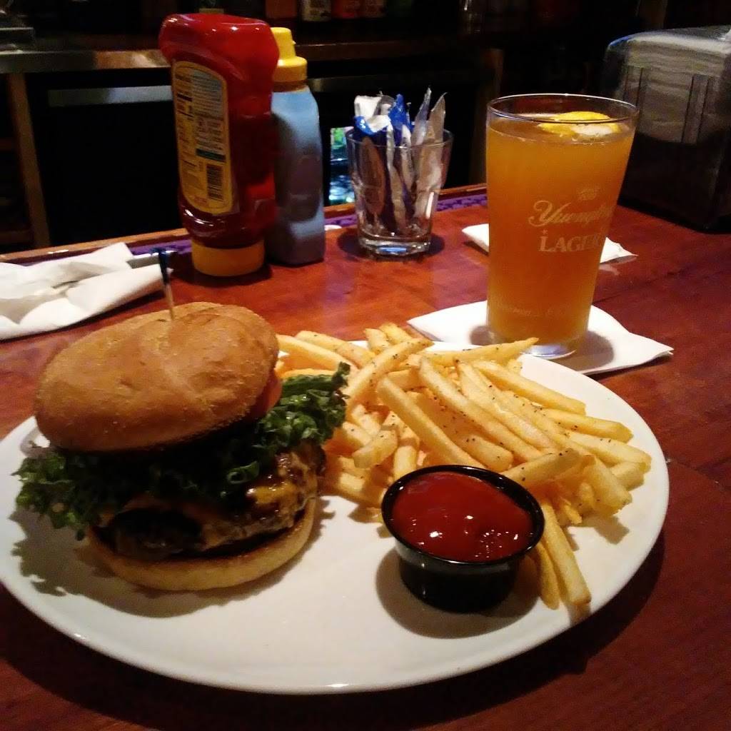 Gerstles Place | restaurant | 3801 Frankfort Ave, Louisville, KY 40207, USA | 5027428616 OR +1 502-742-8616