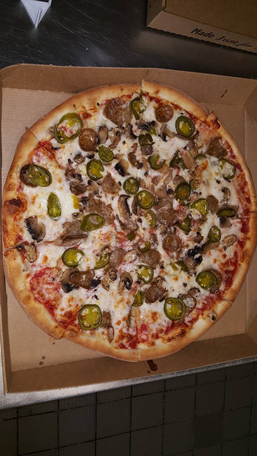 Broadway Ristorante & Pizzeria | restaurant | 1700 Woolco Way, Orlando, FL 32822, USA | 4073817700 OR +1 407-381-7700