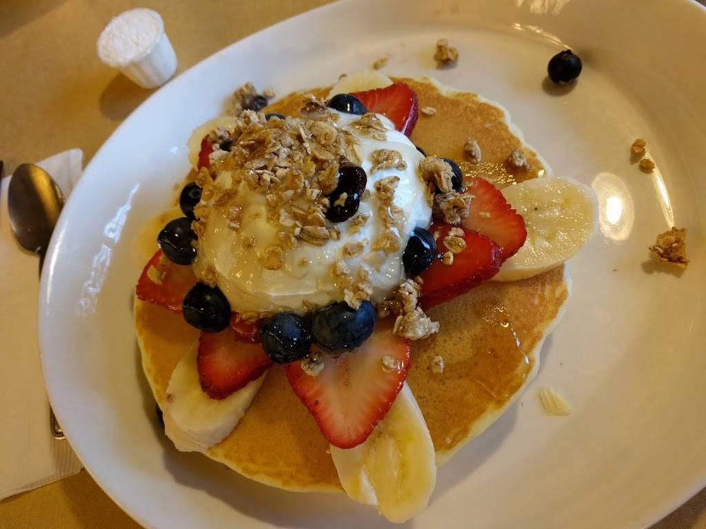 Middletown Pancake House | restaurant | 1610 NJ-35, Middletown, NJ 07748, USA | 7326711145 OR +1 732-671-1145