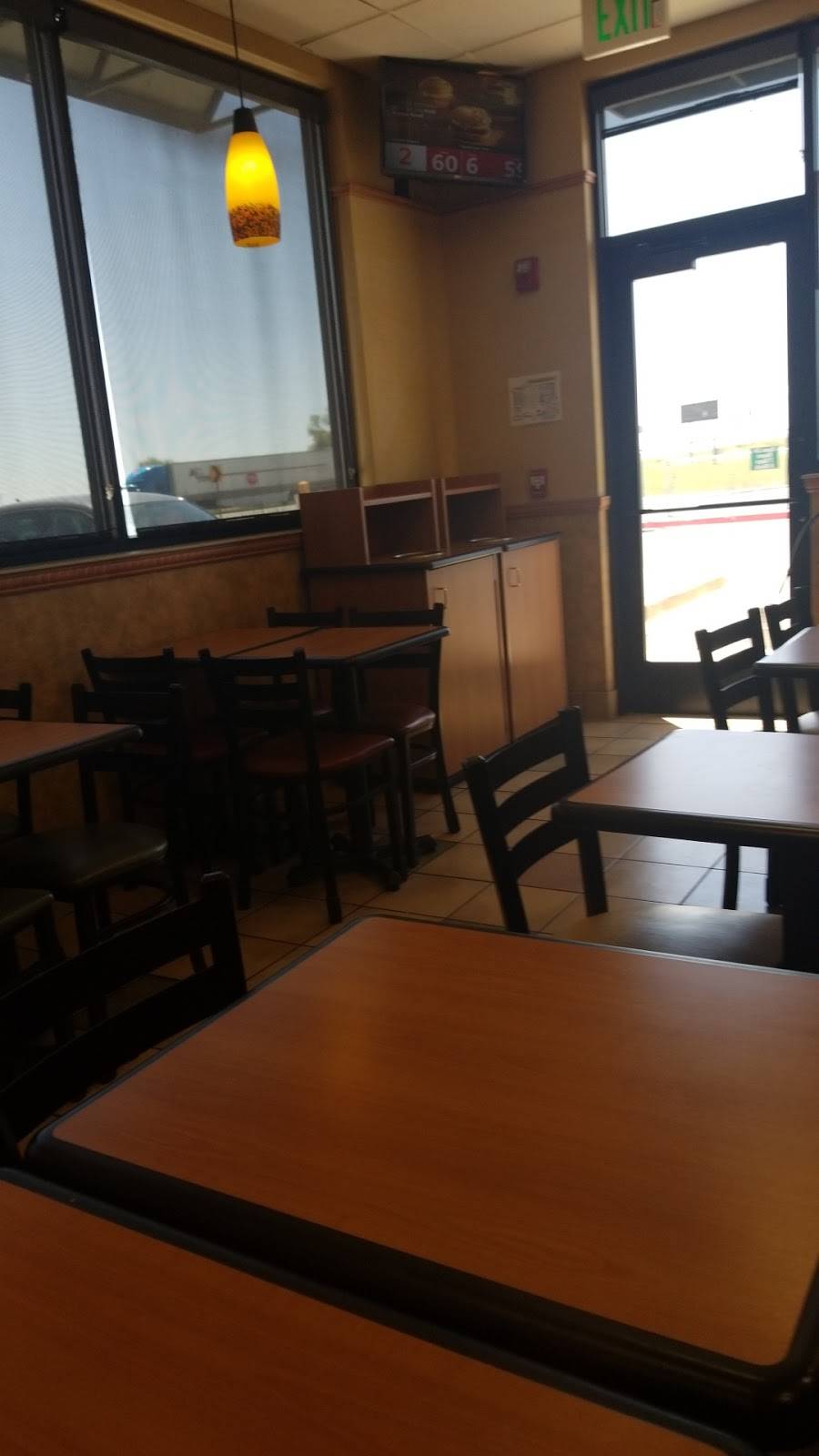 Subway | meal takeaway | 305 Abrahames Rd, Moriarty, NM 87035, USA | 5058324947 OR +1 505-832-4947