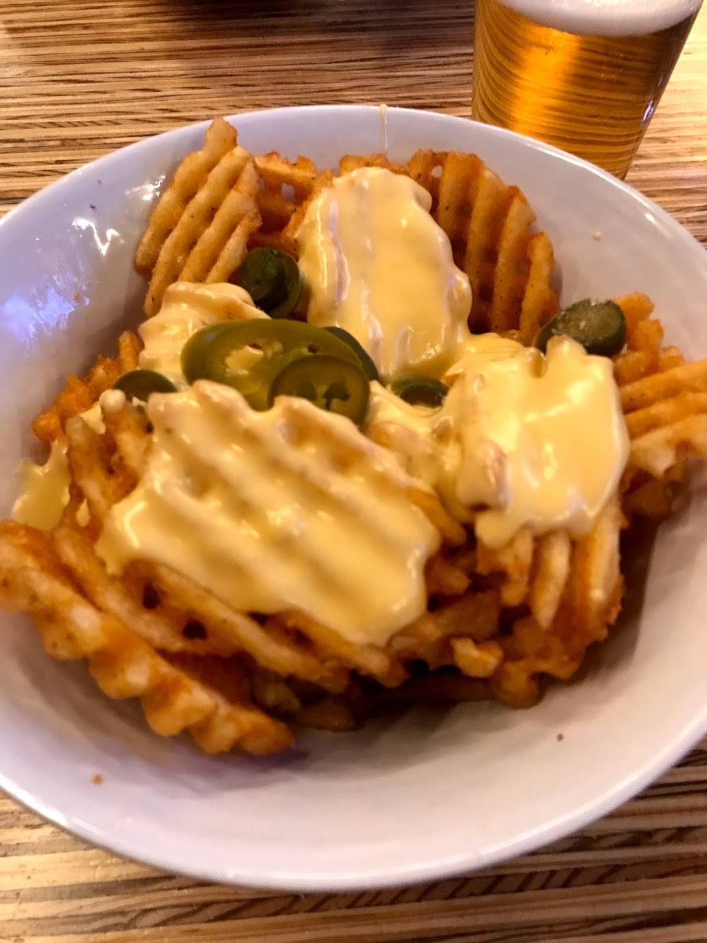 Clinton Hall | restaurant | 6571, 230 E 51st St, New York, NY 10022, USA | 2127588519 OR +1 212-758-8519