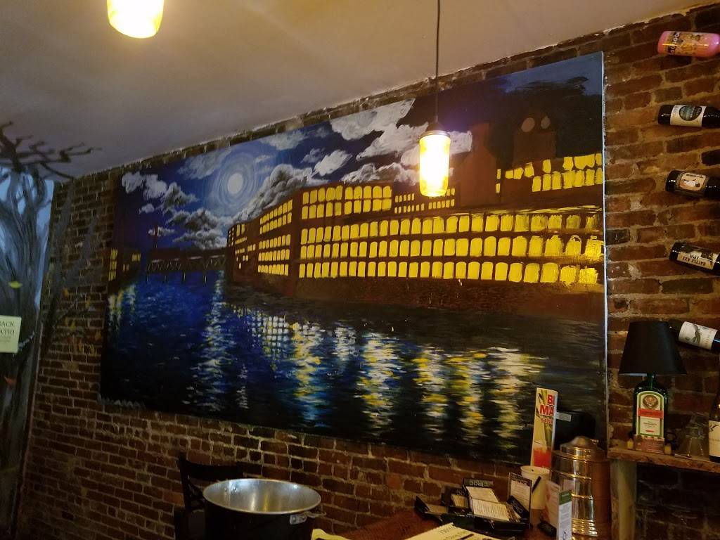 Central Ale House | restaurant | 23 Central St, Manchester, NH 03101, USA | 6039357779 OR +1 603-935-7779