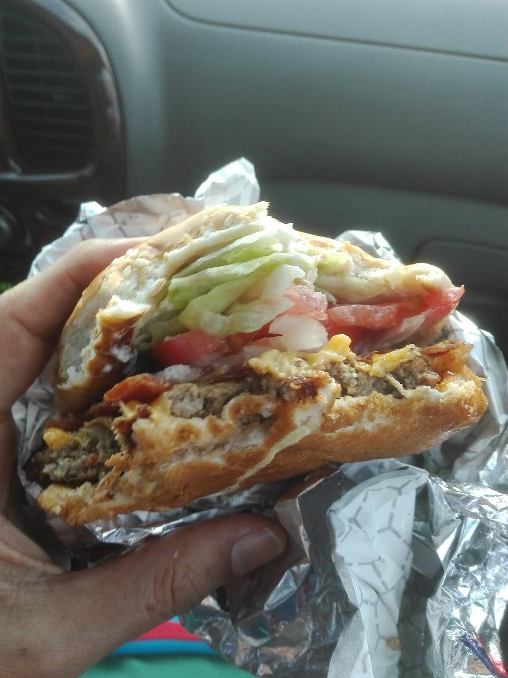 Braums Ice Cream & Burger Restaurant | restaurant | 1526 W Broadway Ave, Sulphur, OK 73086, USA | 5806223993 OR +1 580-622-3993