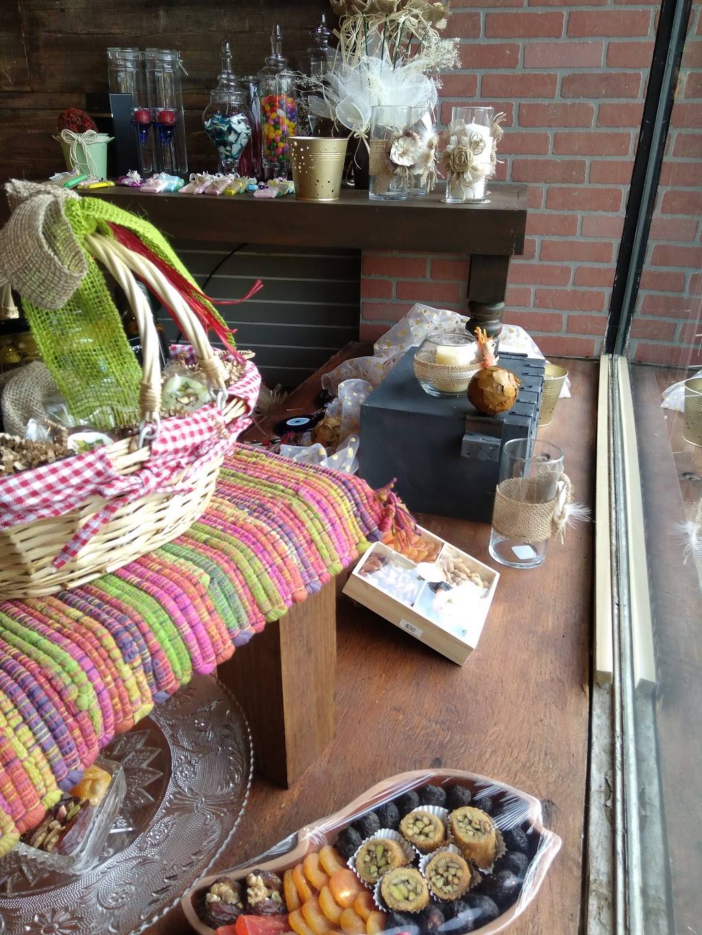 Le Souk | cafe | 51 Watchung Plaza, Montclair, NJ 07043, USA | 9737072333 OR +1 973-707-2333