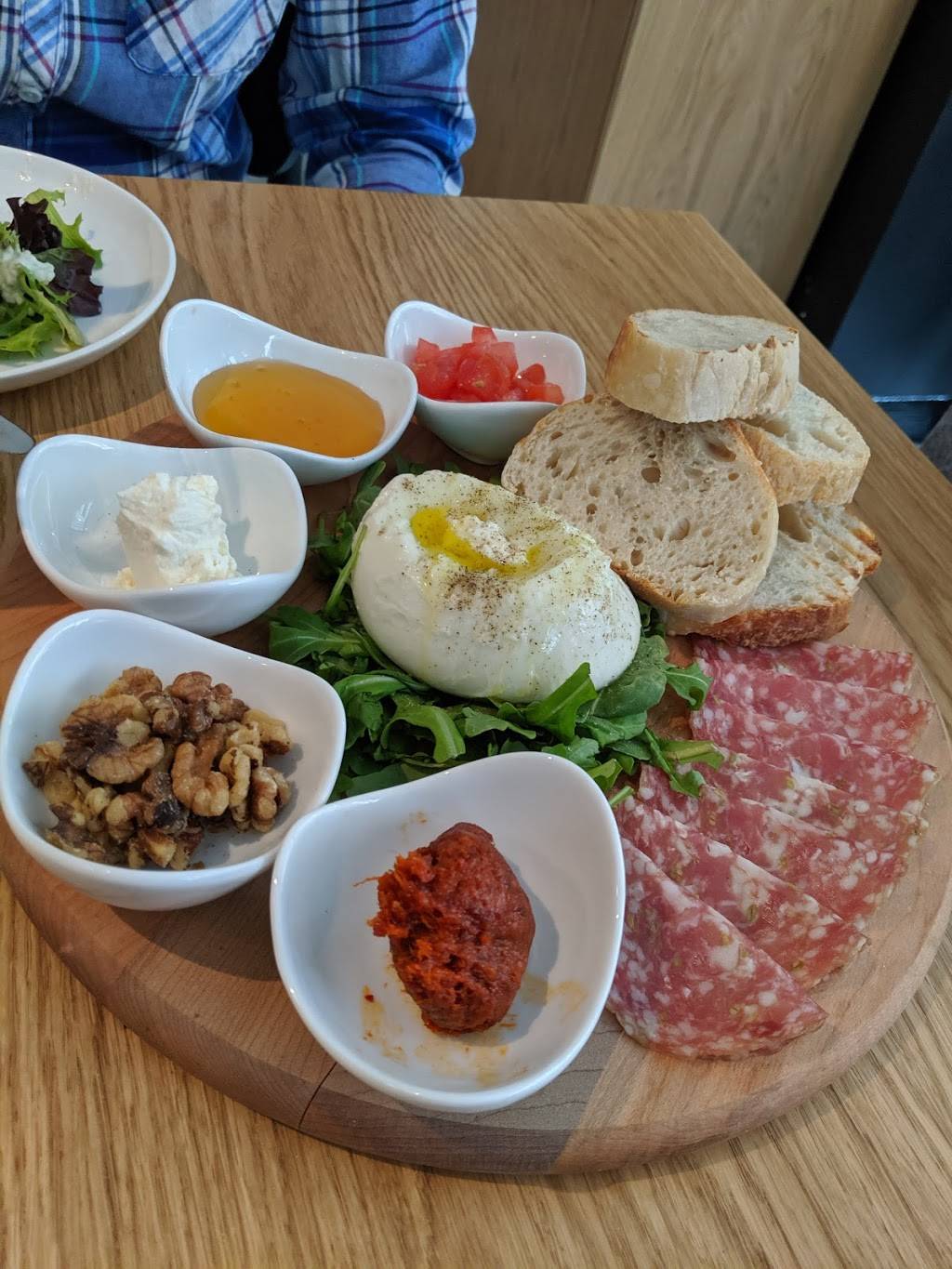 Mozzarella Store, Pizza & Caffè | restaurant | 822 Michigan Ave, Chicago, IL 60611, USA | 3122852449 OR +1 312-285-2449